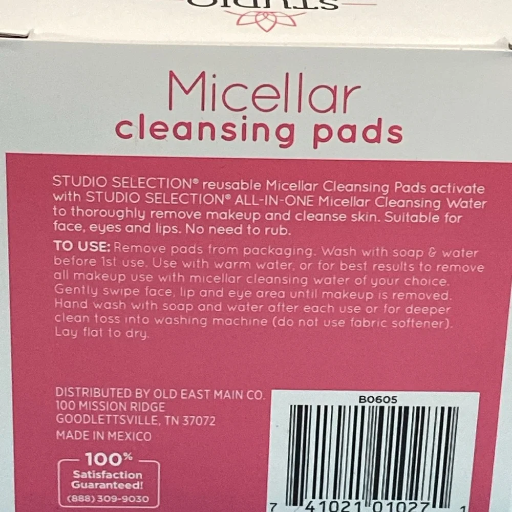 NIB - studio selection Micellar Cleansing pads